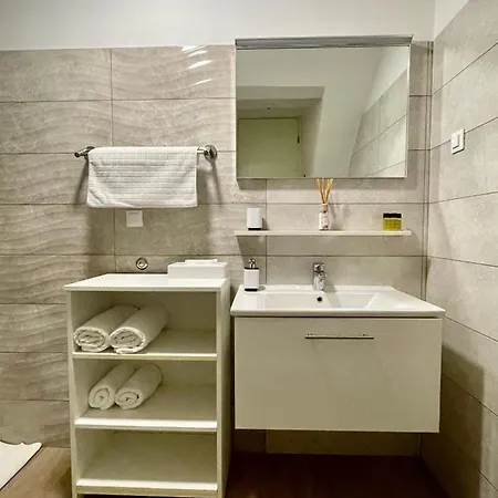 Ida Apartment